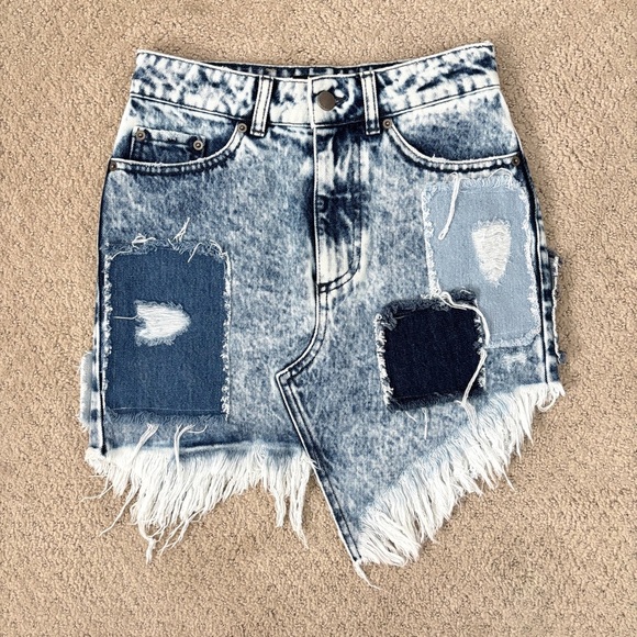 NEW Retrofete Irene Denim Mini Skirt Patchwork Blue Acid Wash Asymmetric Hem XS - Picture 2 of 8